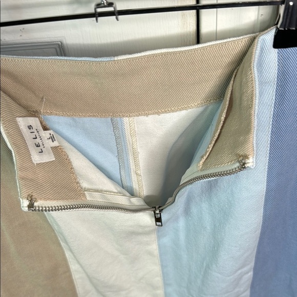 Colorblock Blue and Cream Skirt Size Large W 15” L 16” - Picture 3 of 6